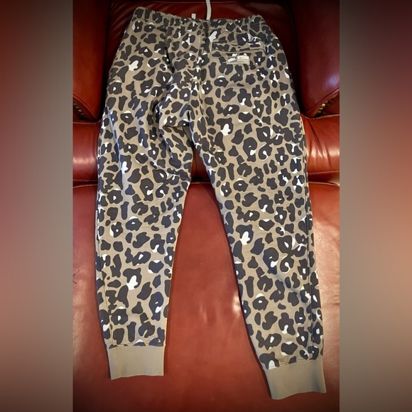 Nike Sportswear Club Fleece Joggers - leopard - tapered - Pre- Owned- Ultra Rare - Picture 5 of 7